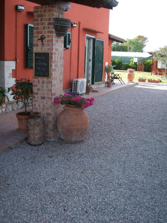 La Locanda Country House Borgo Montenero Exterior photo