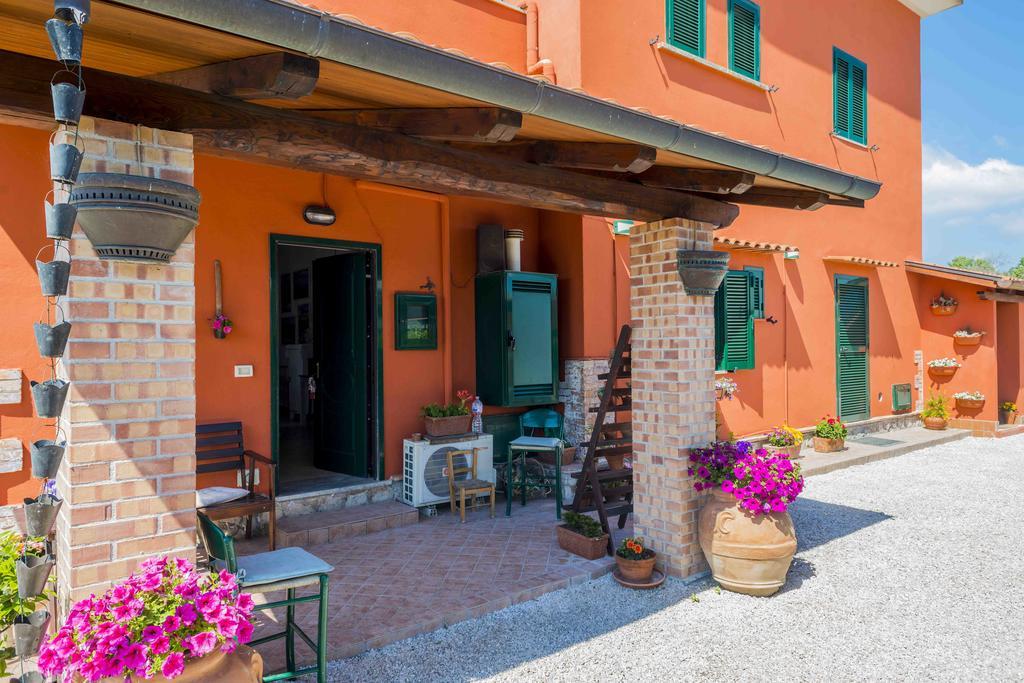 La Locanda Country House Borgo Montenero Exterior photo